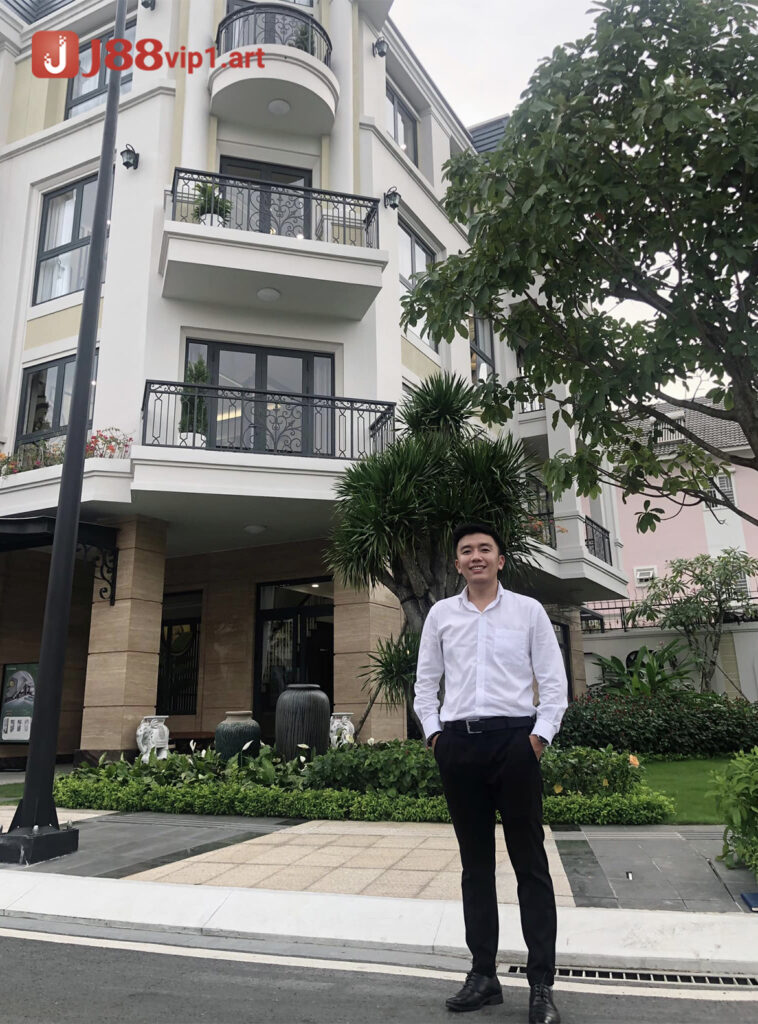 CEO Hoàng Hưng Sự Thăng Hoa Của J88 Dưới Sự Lãnh Đạo Của CEO Hoàng Hưng